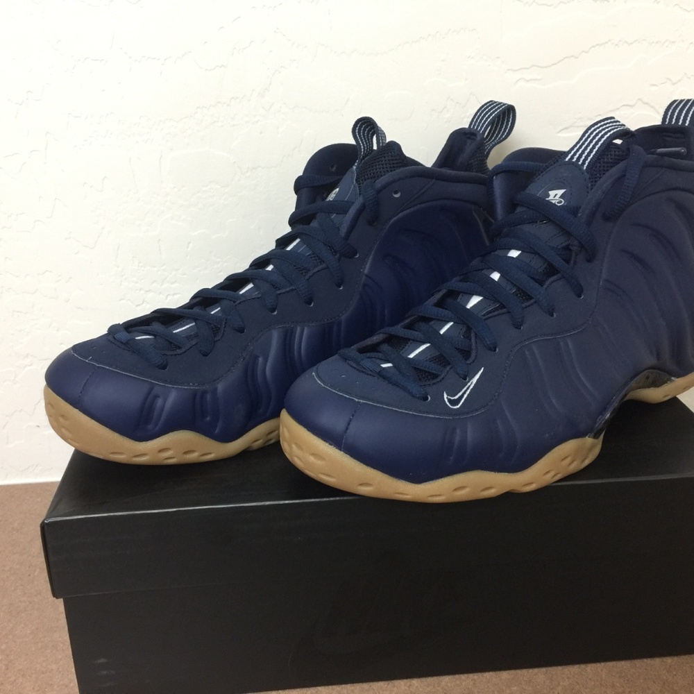 NIKE AIR FOAMPOSITE ONE MIDNIGHT NAVY GUM LIGHT - Picture 2 of 8